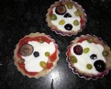 A picture of step 3 of Fruit Mousse With curd.