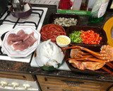 Foto del paso 1 de la receta: Arroz con cuerpos, gambas rojas y filete de cerdo
