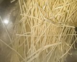 Foto del paso 4 de la receta: Fideos Chinos salteado con Verduras,  Pollo y Chiu Chow - Chinese Noodles