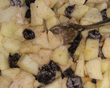 Foto del paso 1 de la receta: Budín manzanas y pasas de uva!