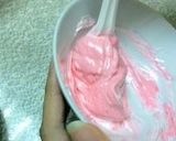 A picture of step 3 of Royal Icing.
