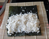 Foto del paso 9 de la receta: Sushi de salmón y atún