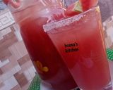 A picture of step 1 of Water millo juice.