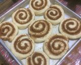 Foto langkah ke 5 dari resep Cinnamon roll with tiramisu glaze.