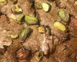 Foto del paso 8 de la receta: Tarta sin azúcar, con dátiles, ciruelas pistachos,nueces almendras, y avellanas para compensarlo