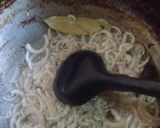 A picture of step 1 of Lauki chanay ki daal.