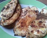 Foto del paso 1 de la receta: Sándwich🍆🥪 con salsa de ajo🌰