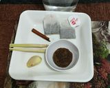 Foto langkah ke 1 dari resep Teh jahe Kayu Manis.