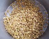 Foto del paso 1 de la receta: Lentejas con zapallo y huevito duro