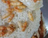 A picture of step 4 of Bhel Sandwich.