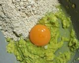 Foto del paso 2 de la receta: Waffles salado de palta y avena
