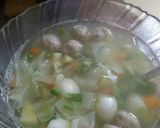 Foto langkah ke 3 dari resep Sop bakso simpel.