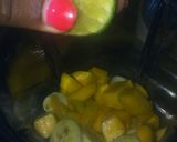 A picture of step 3 of Banana, mango, lemon smoothie.