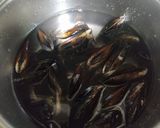 Foto del paso 1 de la receta: Mejillones al vapor