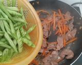 Hình bước làm 8 của món Đậu cô - ve xào thịt nạc