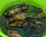 Foto langkah ke 2 dari resep Cumi bumbu hitam.