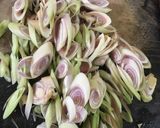 Hình bước làm 1 của món Cá mắn tươi kho vỏ quýt