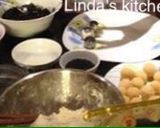 A picture of step 1 of Hai Phong Sui Din (Vietnamese Glutinous Rice Balls in Ginger Syrup).