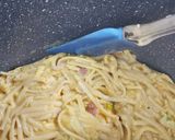 Foto del paso 4 de la receta: 🥓 Tortilla de fideos spaghetti con panceta y cebolla de verdeo 🥓