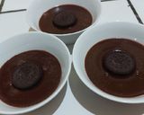 Foto langkah ke 3 dari resep Pudding susu lapis coklat oreo.