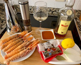 Foto del paso 1 de la receta: Cigalas al vino con salmorreta