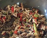 Foto langkah ke 4 dari resep Tongkol Suwir Kemangi.