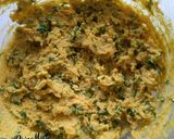 A picture of step 3 of Banana-Methi-Palak-Paneer Gota.