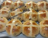 A picture of step 4 of 🥞☕Hot Cross Buns☕🥞.