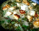 A picture of step 3 of Paneer Methi Matar Malai.