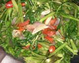 Foto langkah ke 7 dari resep Tumis kangkung simple.