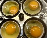 Foto del paso 3 de la receta Huevos Benedict 🍳🧈🥖🥓