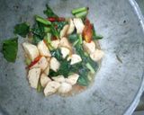 Foto langkah ke 5 dari resep Tumis baso kepiting with sosin.