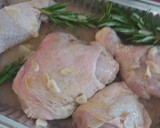 Foto del paso 2 de la receta: Muslos de pollo con salsa romesco