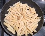 A picture of step 4 of Spinach pasta.