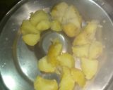 आलू बडी(Aloo badi recipe in Hindi) रेसिपी चरण 2 फोटो