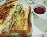 ક્લબ વેજી ફ્રુટ સેન્ડવિચ (Club Veggie Fruit Sandwich Recipe In Gujarati) રેસીપી સ્ટેપ3ફોટો