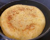 Foto del paso 4 de la receta: Tortilla de patatas con tan solo un poco de aceite!!!