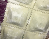 Foto del paso 6 de la receta: Ravioles caseros de acelga y pollo