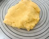 Foto langkah ke 4 dari resep Premium Kaastangel Super Cheesy Renyah.