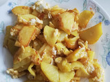 Patatas revueltas con huevo