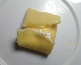 A picture of step 5 of Mango crepes 😋.