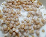 A picture of step 2 of Fresco ki chana chaat.