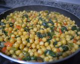 Foto del paso 3 de la receta Garbanzos con espinacas