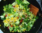 Foto langkah ke 7 dari resep Cah Brokoli dan Jagung Manis.