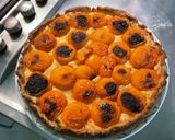 Une image de l'étape 13 de Tarte aux abricots, miel et crème vanille.