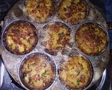 Foto langkah ke 5 dari resep Omelet Makaroni n Sosis Or Macaroni n Sausage Omelette.