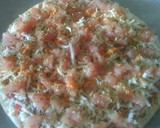 Foto del paso 5 de la receta: Pizza de pavo y queso de mezcla con orégano fresco