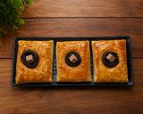 Foto langkah ke 6 dari resep Chocolate Puff Pastry.