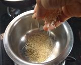A picture of step 1 of Vermicelli kheer.