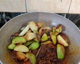 A picture of step 8 of Kakrol aloo sabzi.